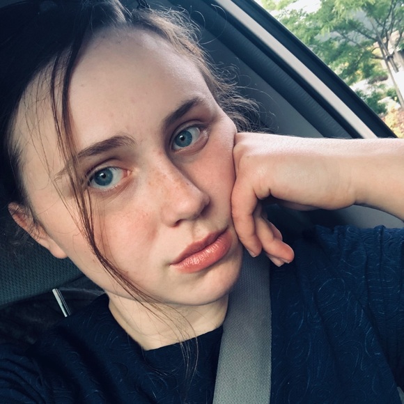 Meet your Posher, Bethany - Picture 1 of 1